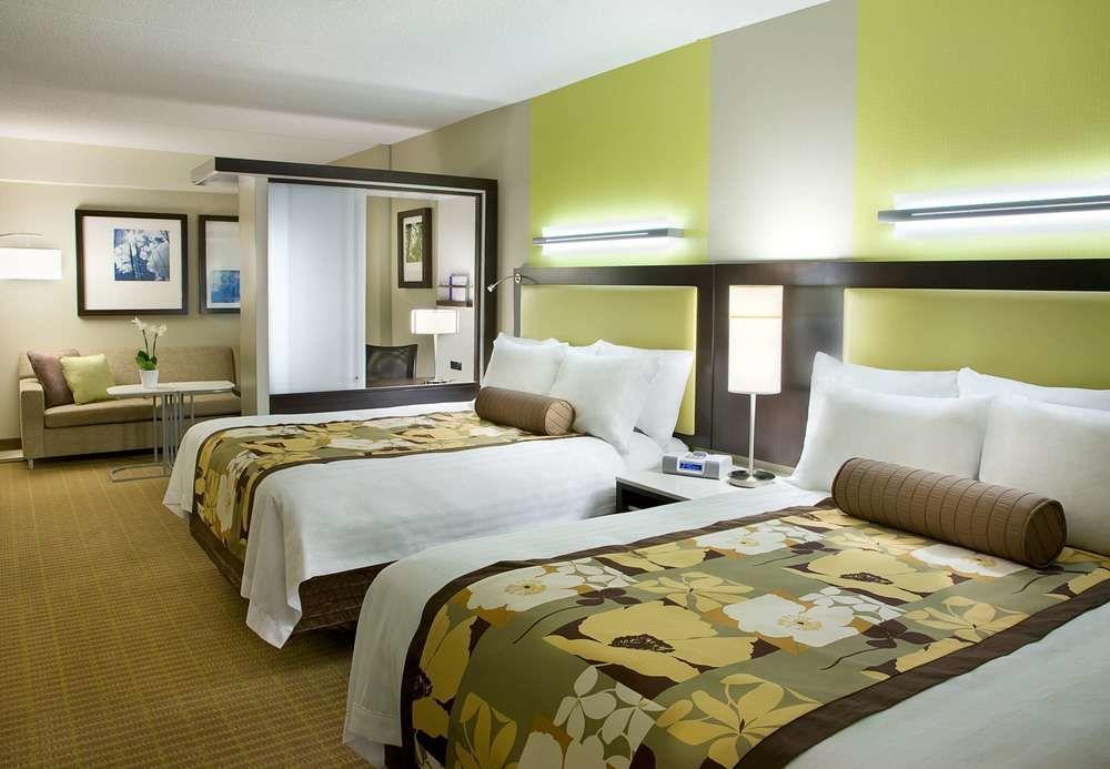 Springhill Suites By Marriott Toronto Vaughan Exterior photo