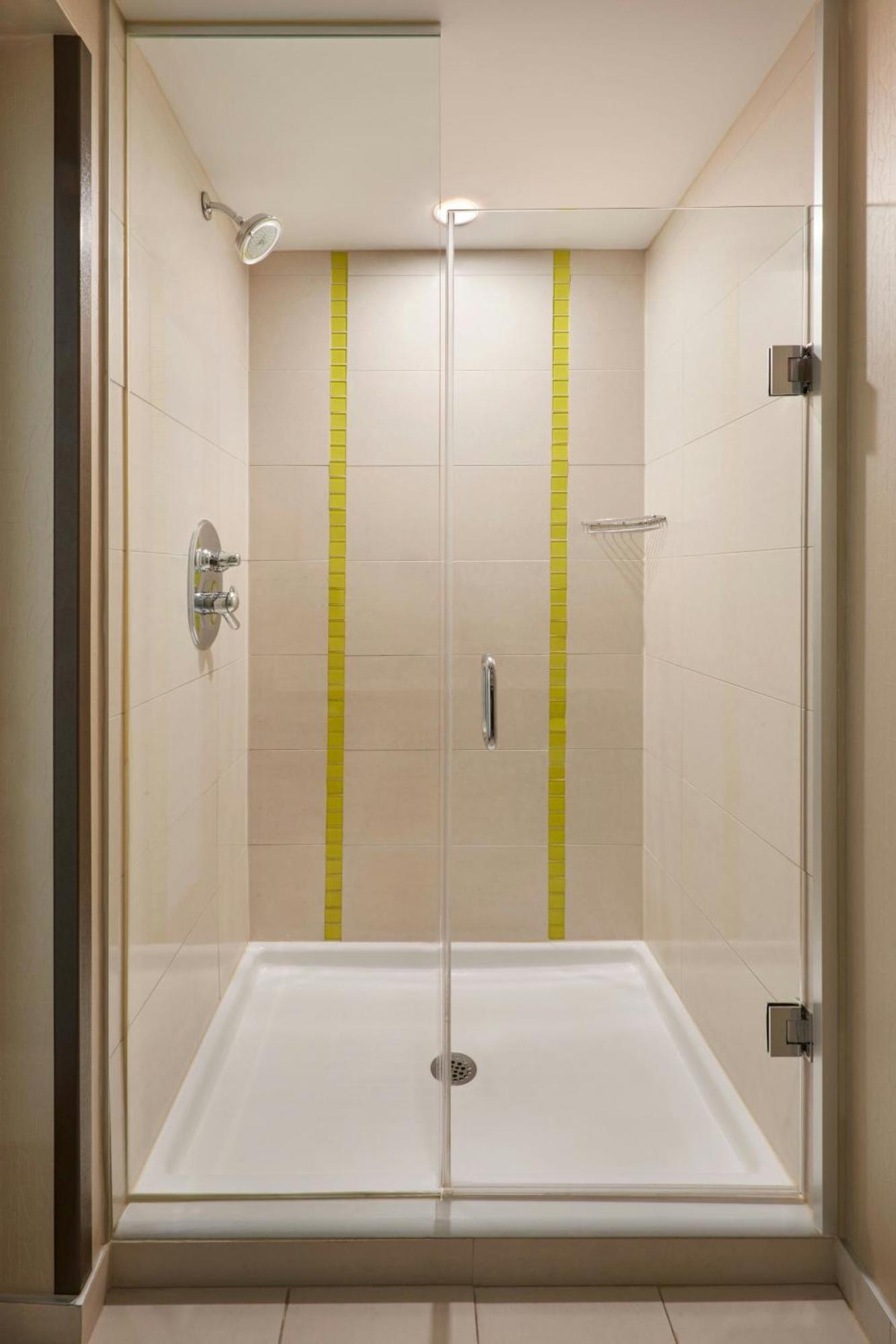 Springhill Suites By Marriott Toronto Vaughan Exterior photo