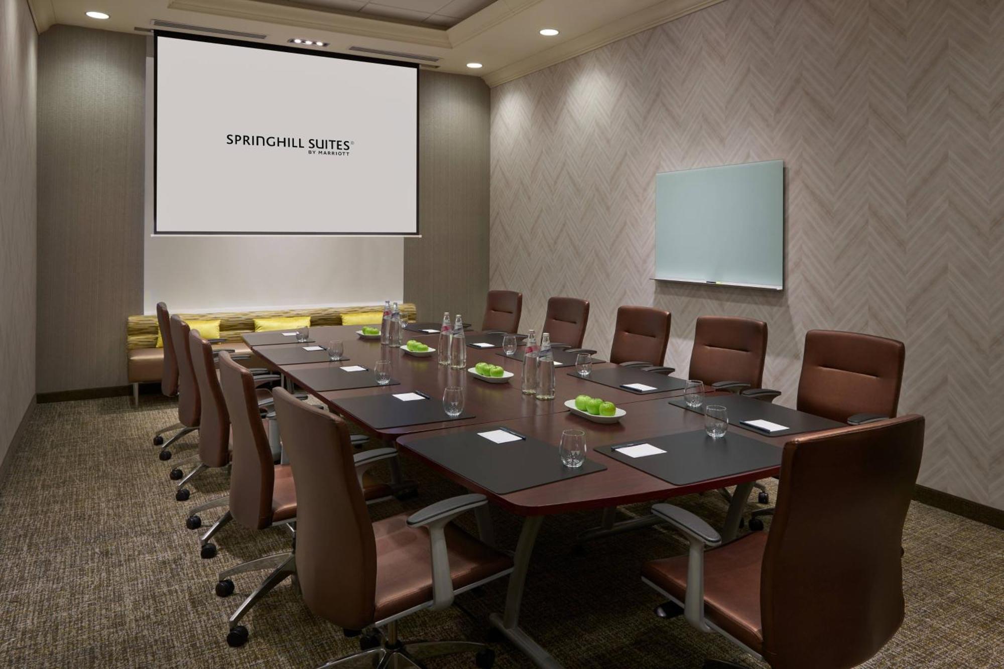 Springhill Suites By Marriott Toronto Vaughan Exterior photo